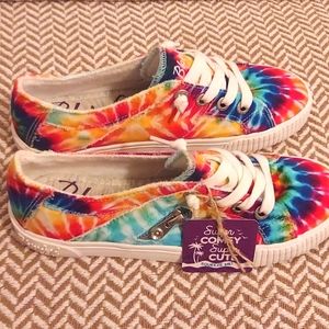 NWT Tie Dye Sneakers